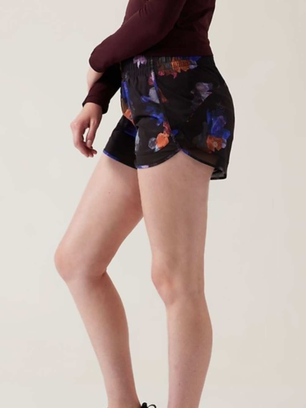 Athleta Mesh Racer Run Shorts 4 | Black Floral Print | Size XS